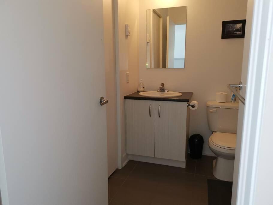 Lovely Studio In Longueuil, Near Downtown Montreal Exterior foto