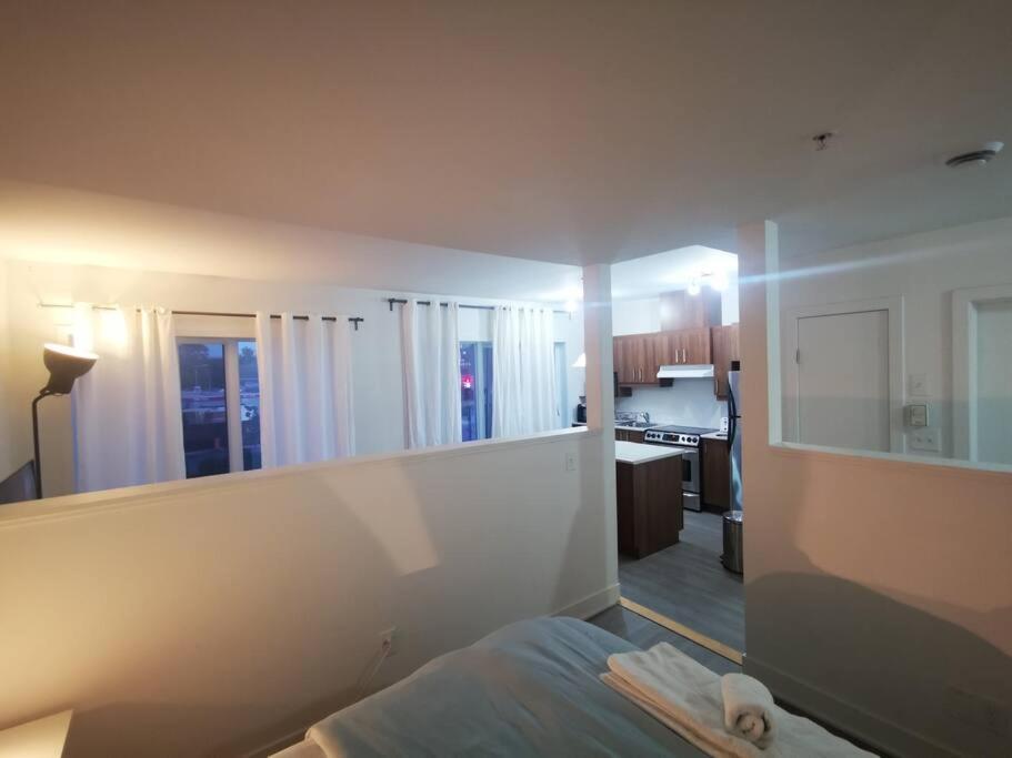 Lovely Studio In Longueuil, Near Downtown Montreal Exterior foto